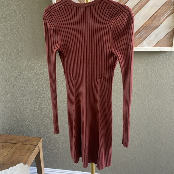 Beautiful Express ribbed dress size small - Picture 6 of 6